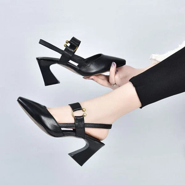 Wilda® | Damen-Pumps mit spitzer Zehenpartie und Riemchen