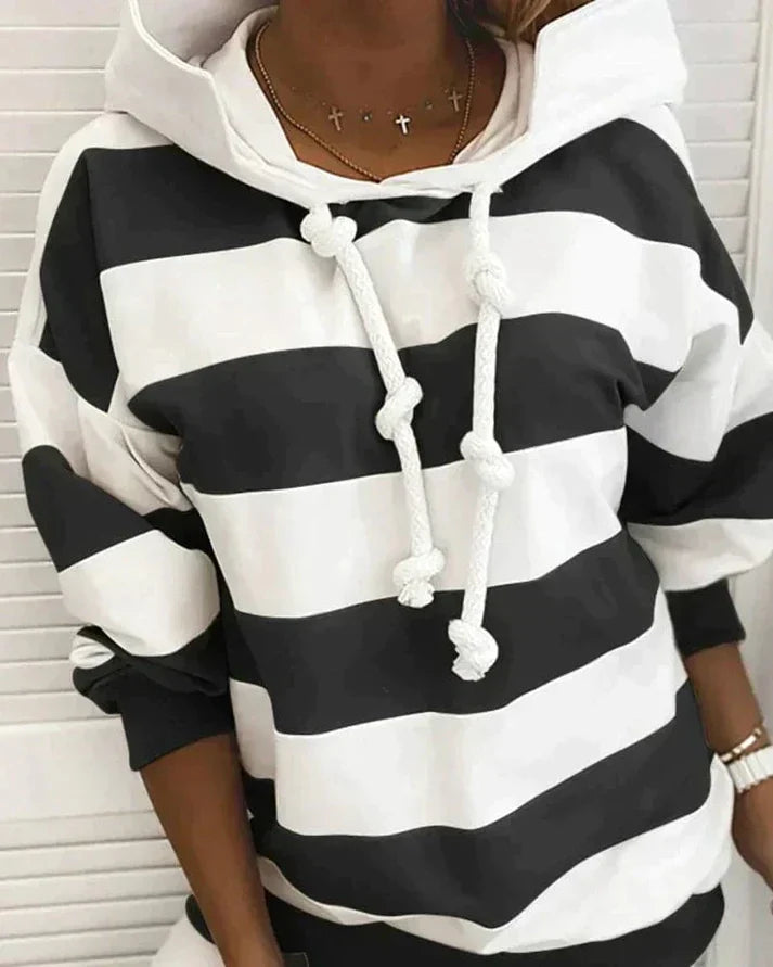 Warmer und Modischer Hoodie Für Gemütlichen Winterstil Für Frauen