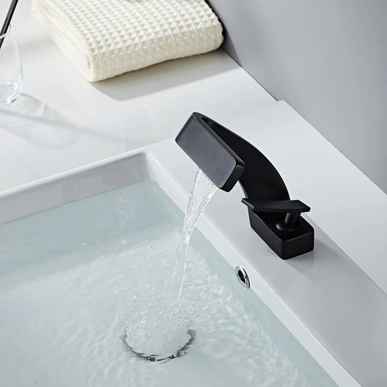 AquaArc Moderner Küchenwasserhahn