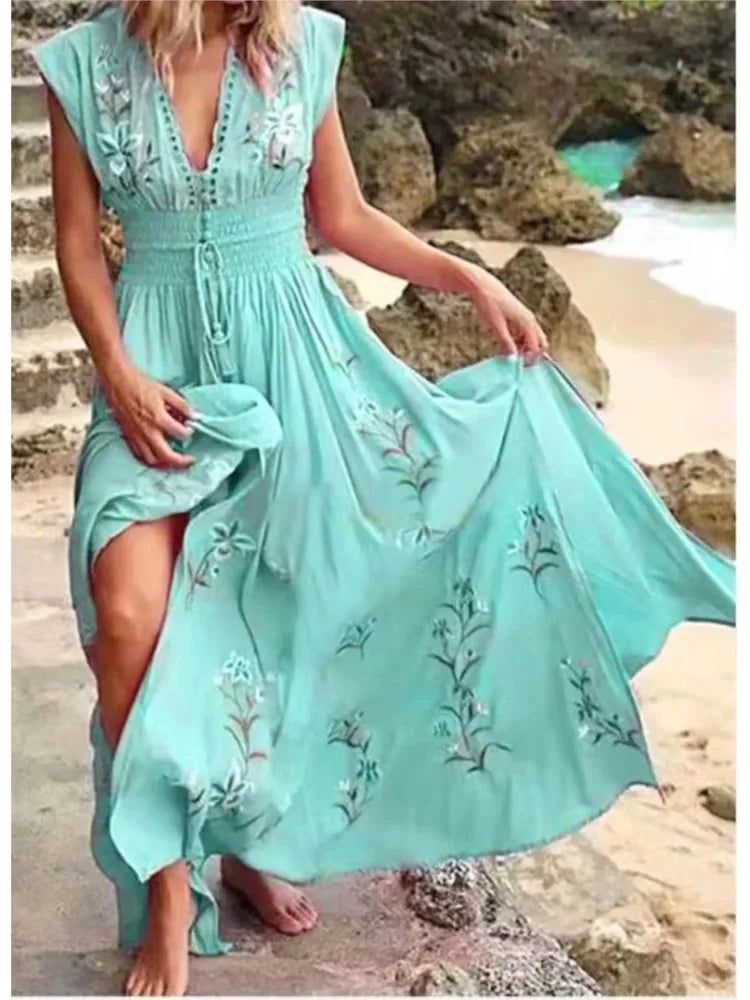 Zilvara | Luftiges Maxikleid mit zarten Stickereien