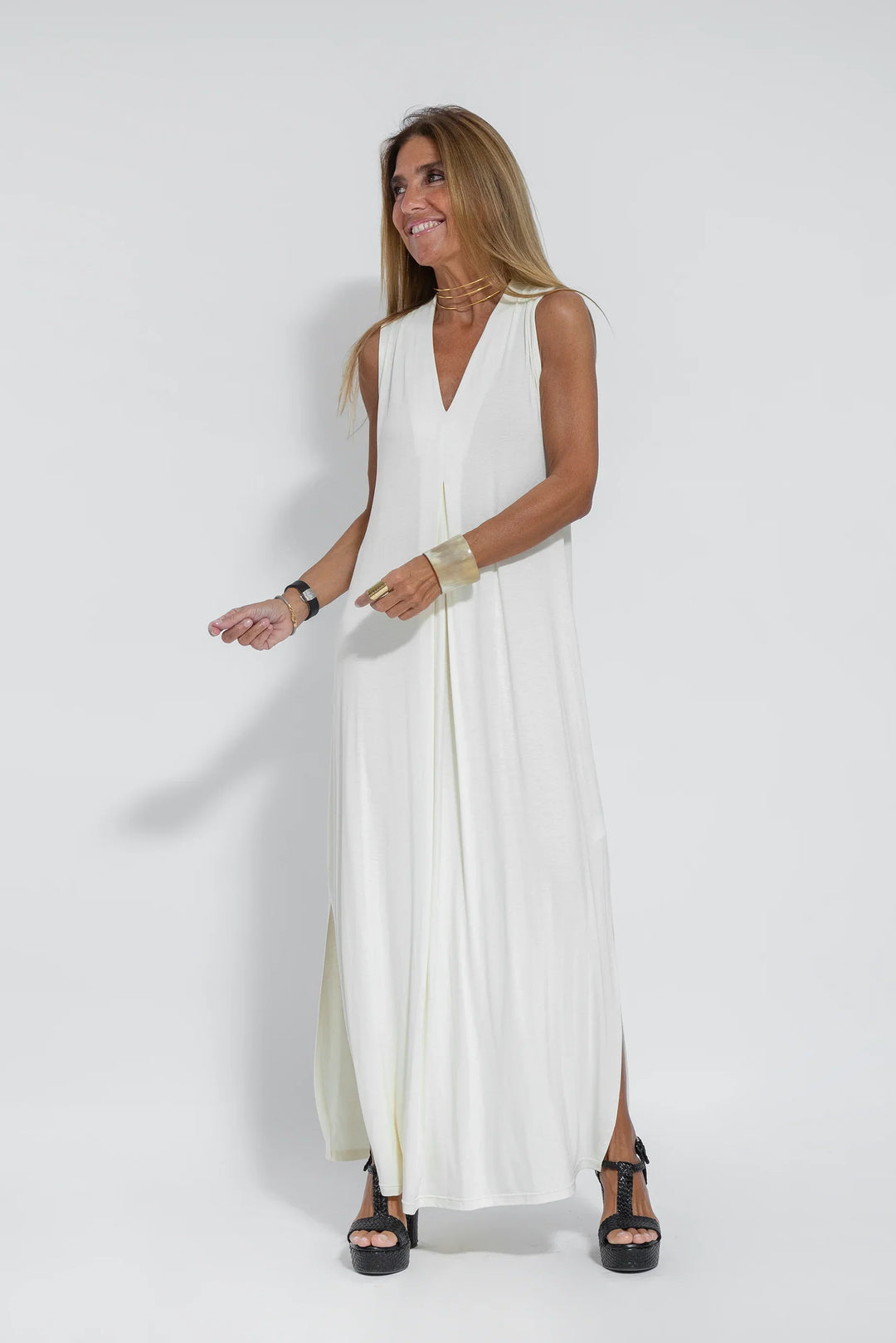 ANGELICA | LANGES KLEID MIT V-AUSSCHNITT